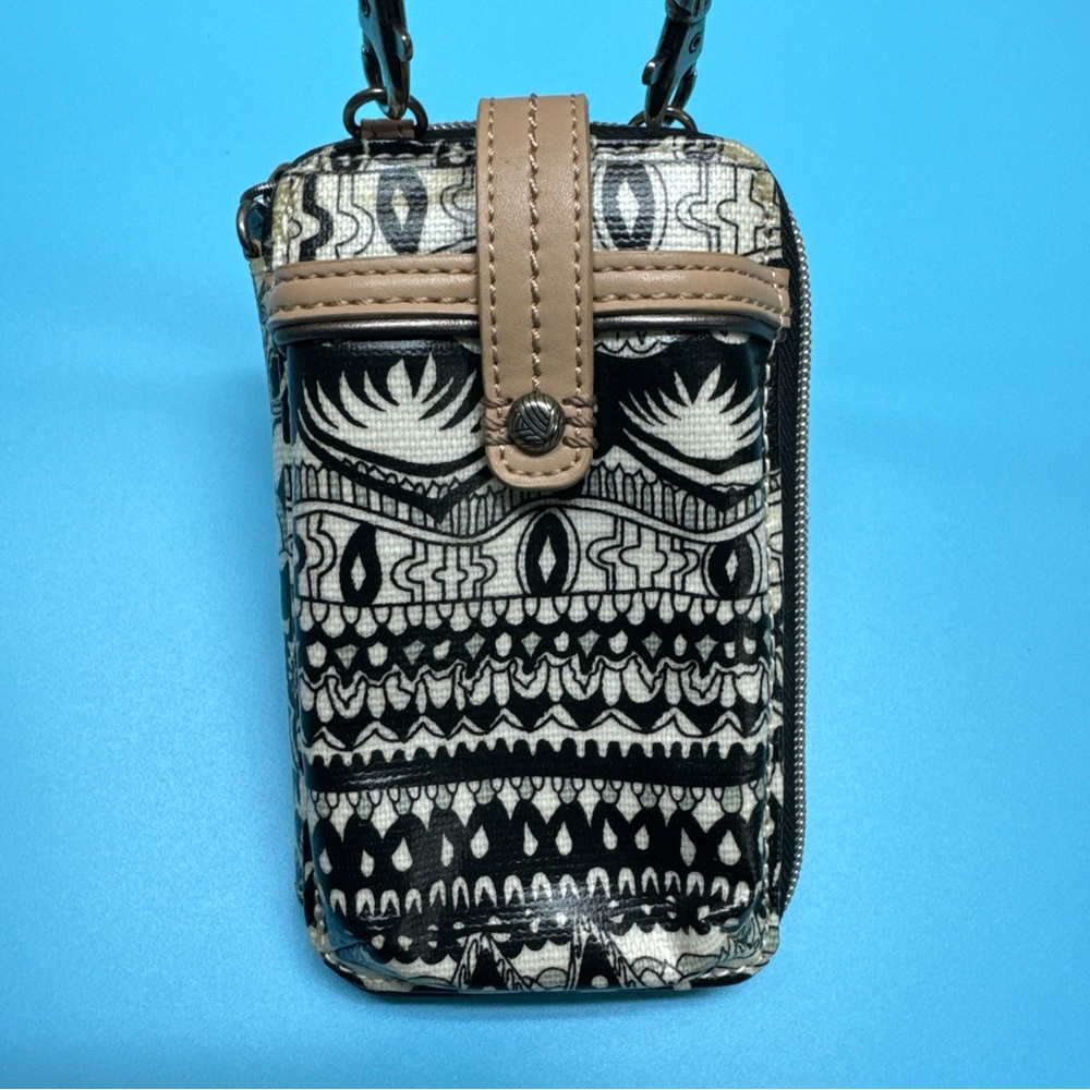 SAKROOTS Zip-Around Crossbody Card Wallet Purse Wristlet 3x5” Phone Carrier Boho